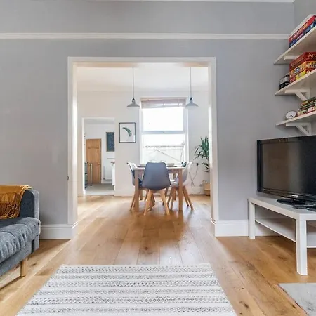 Spacious 3 Bedroom House York