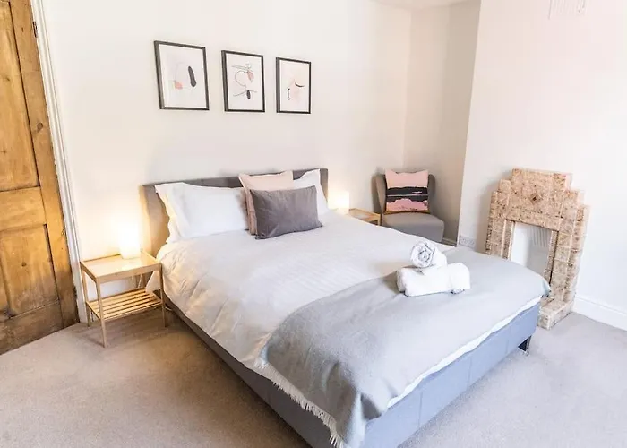 Spacious 3 Bedroom House * York