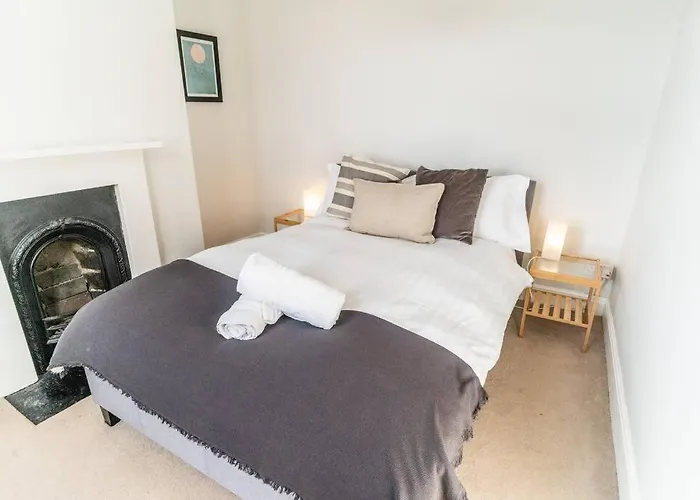 Spacious 3 Bedroom House Feriehus