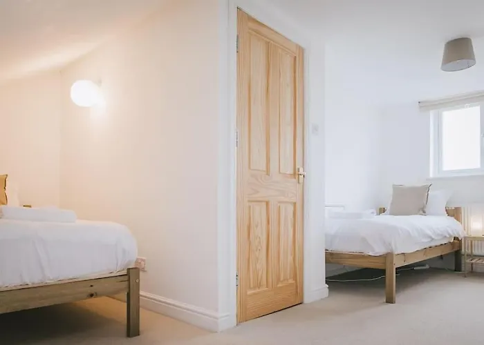 Spacious 3 Bedroom House * York