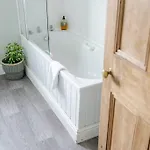 Spacious 3 Bedroom House Tatil Evi York