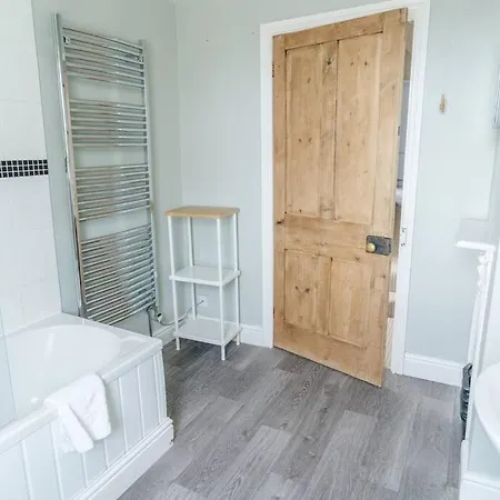 Spacious 3 Bedroom House York