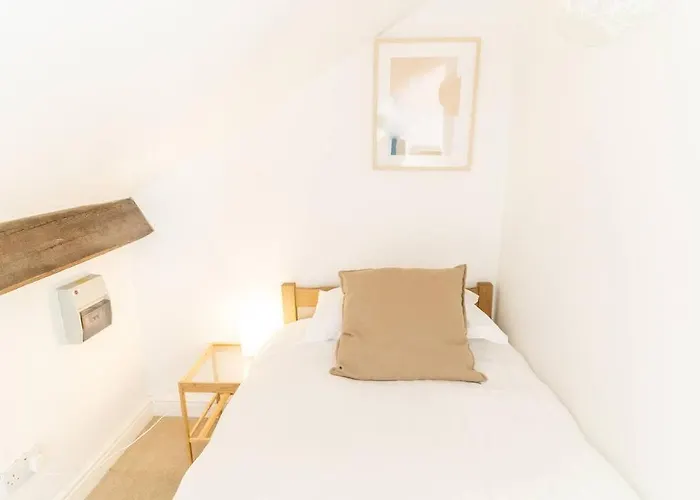 Nyaraló Spacious 3 Bedroom House *