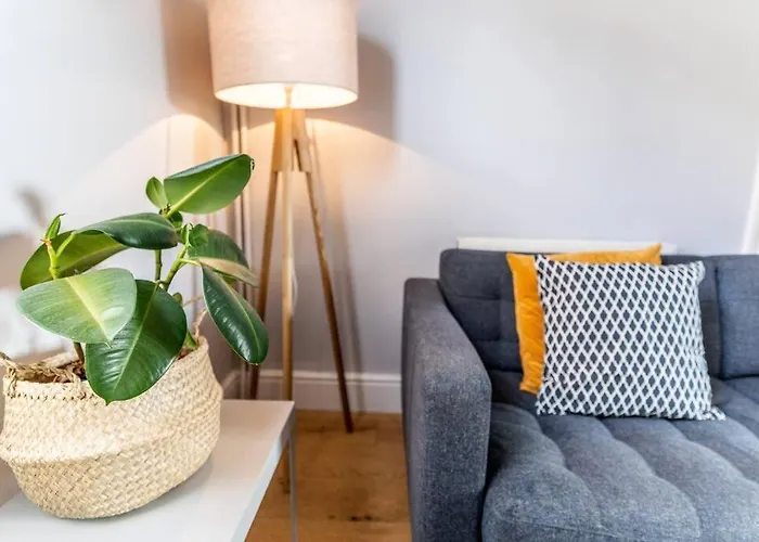 Spacious 3 Bedroom House *