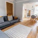 Spacious 3 Bedroom House Holiday home *