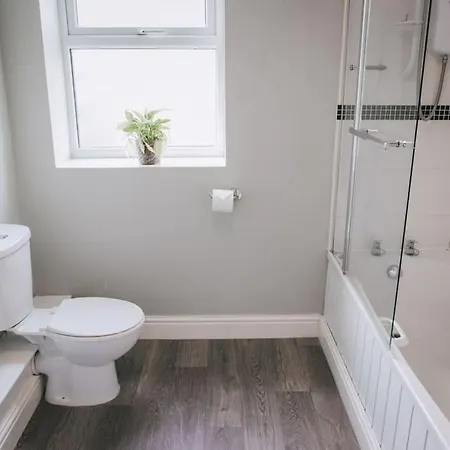 Spacious 3 Bedroom House Сasa de vacaciones *