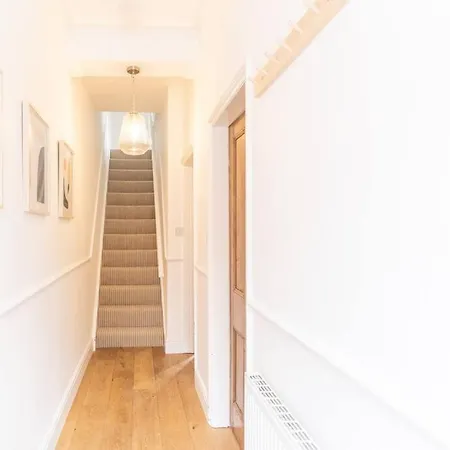 Spacious 3 Bedroom House Сasa de vacaciones *