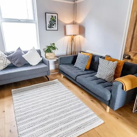 Spacious 3 Bedroom House *