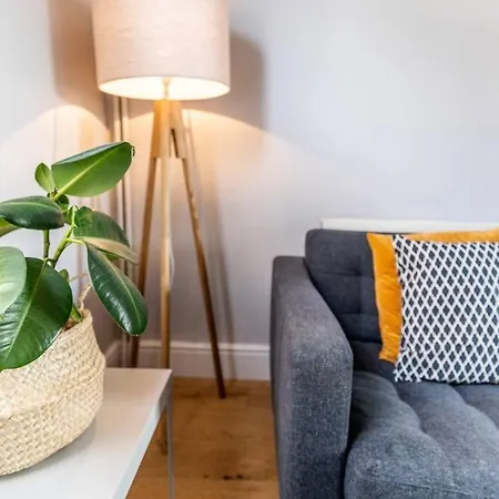 Spacious 3 Bedroom House *