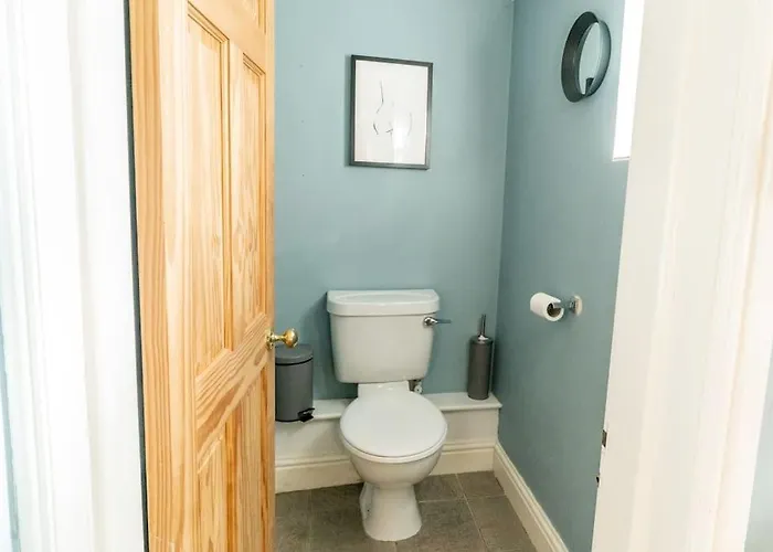 بيت للعطل Spacious 3 Bedroom House *