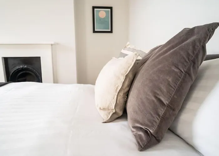 بيت للعطل Spacious 3 Bedroom House يورك